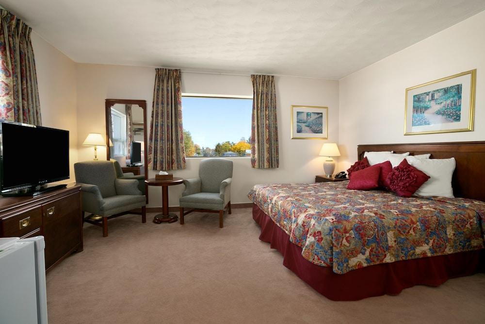 Canada Continental Hotel Cornwall Kültér fotó
